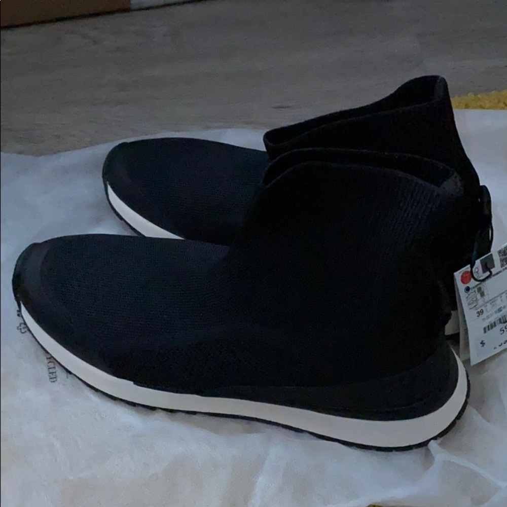 Sock sneakers